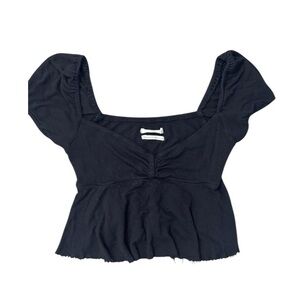 Black Cap Sleeve Flowy Top‎